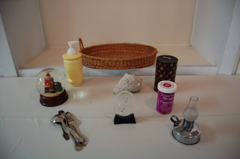 lot 182 image: Misc Lot