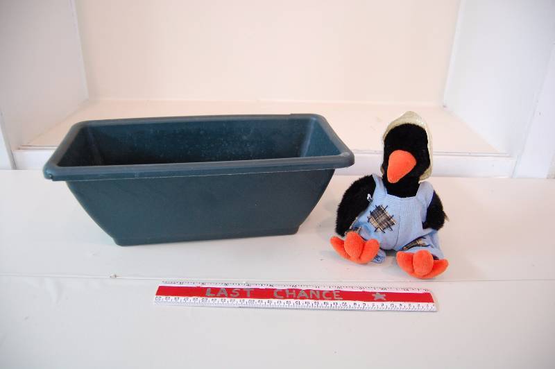 lot 183 image: Large Assorted Lot