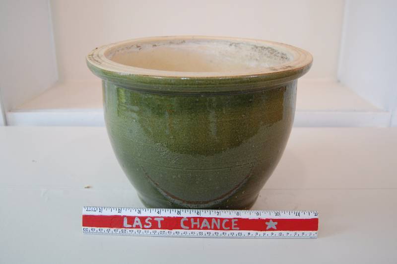 lot 202 image: Planter