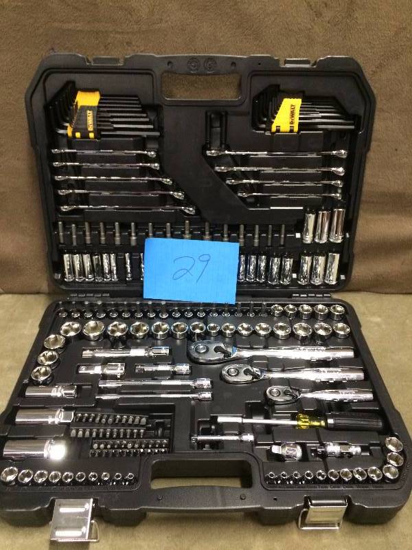 Dewalt 200 PCS Mechanic Set