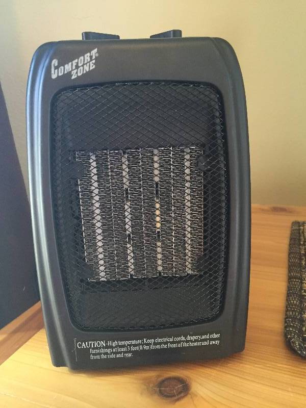 lot 8 image: Comfort Zone Heater