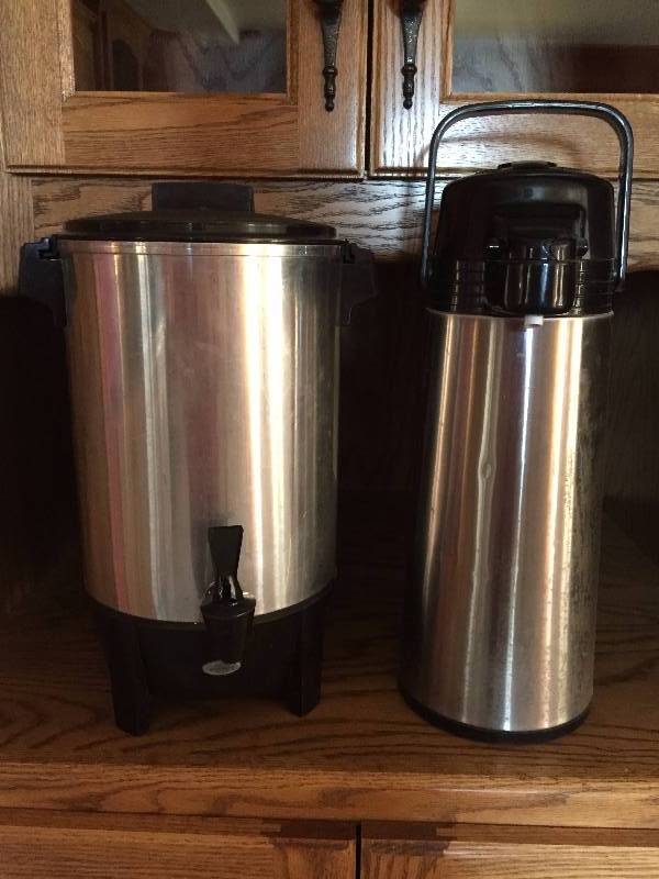 lot 39 image: Coffee Thermos & Pot