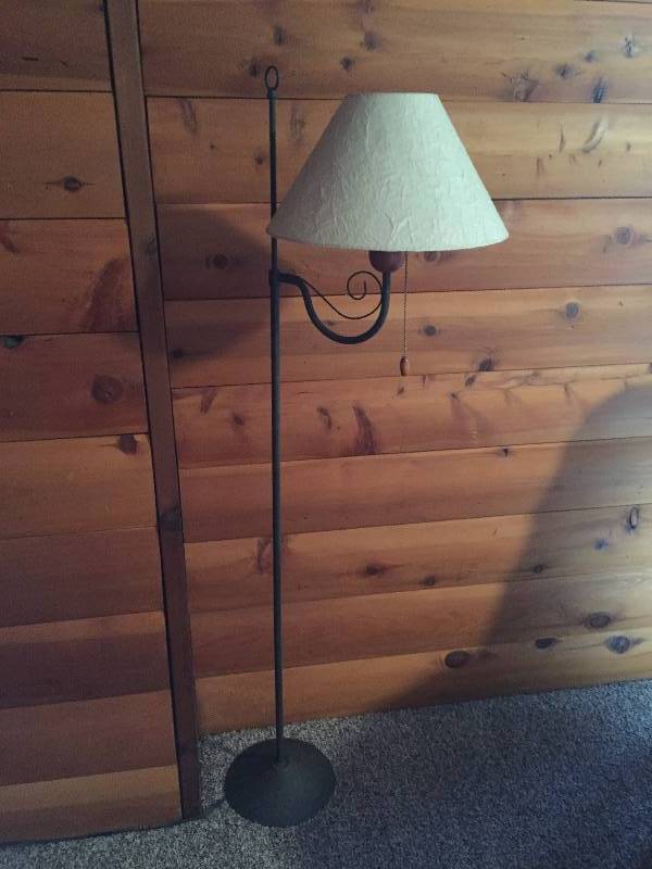 lot 55 image: Floor Lamp
