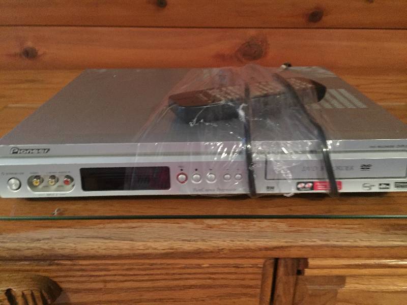 lot 57 image: Pioneer DVD Player