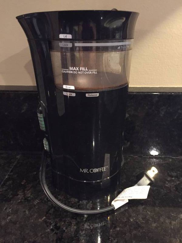 lot 73 image: Mr. Coffee Coffee Grinder