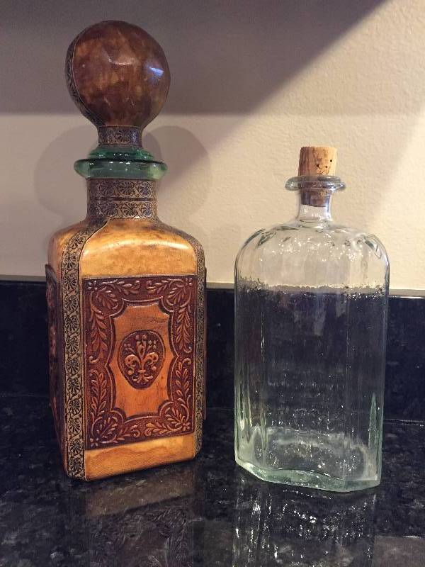 lot 92 image: Collectable Liquor Bottles
