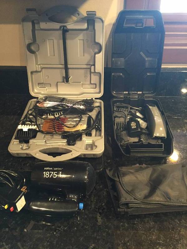 lot 102 image: Hair Clippers and Blow dryer