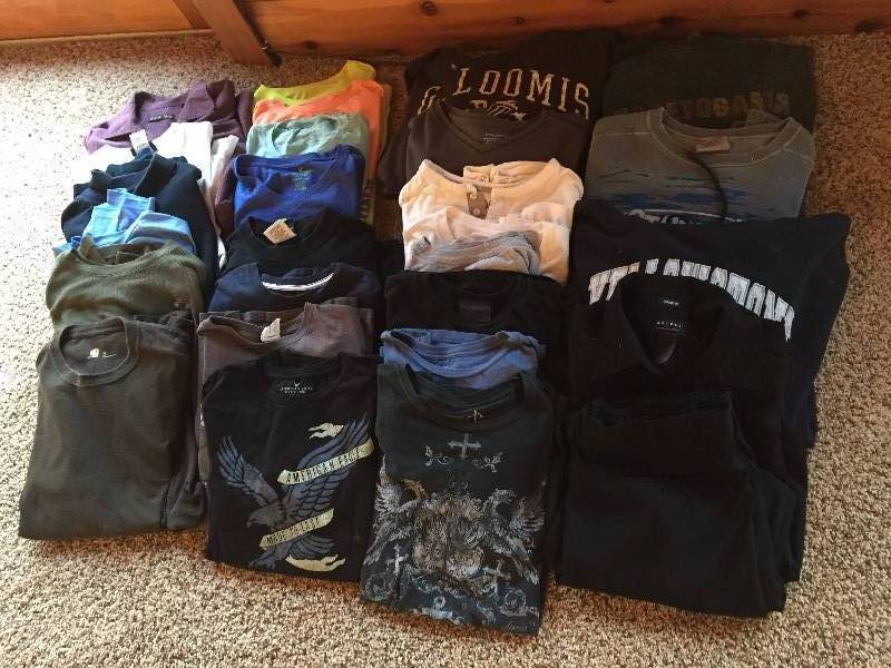 lot 110 image: Mens Size XL Clothing Lot
