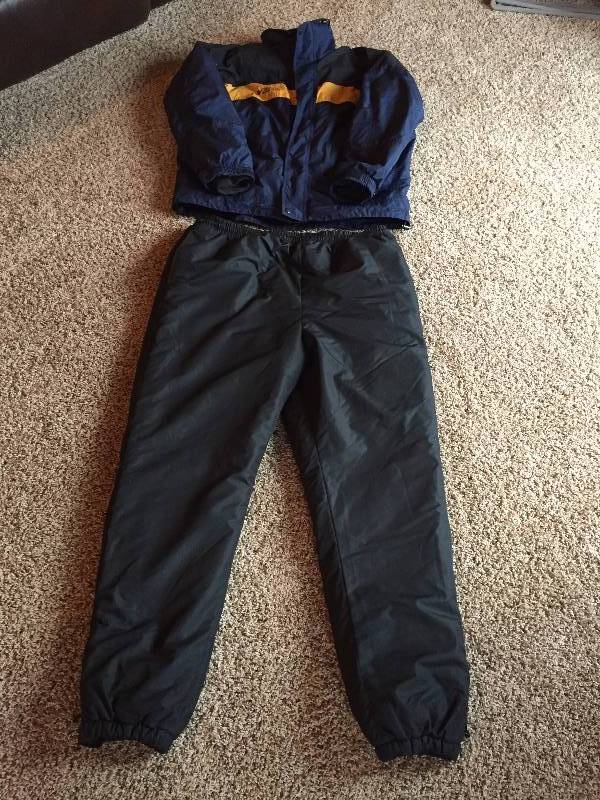 lot 119 image: Mens Snow Attire