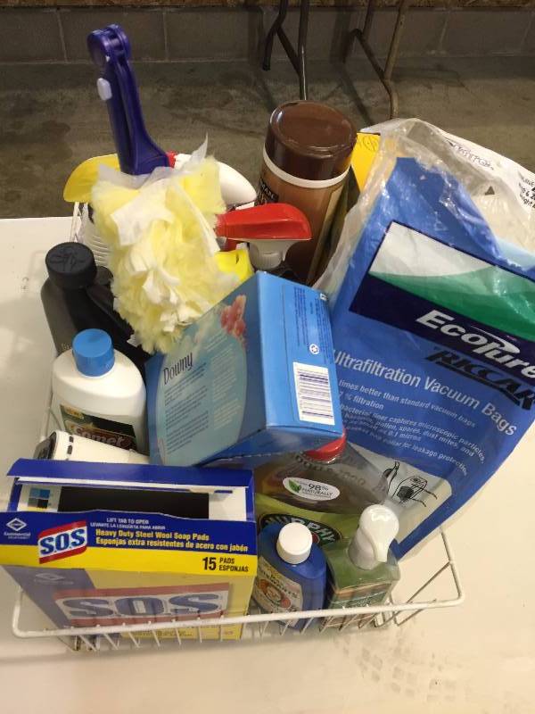 lot 129 image: Lot of Household Cleaning Supplies