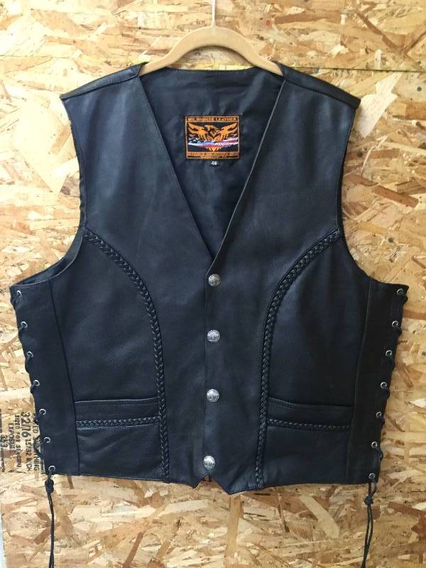 lot 170 image: Mens Leather Vest