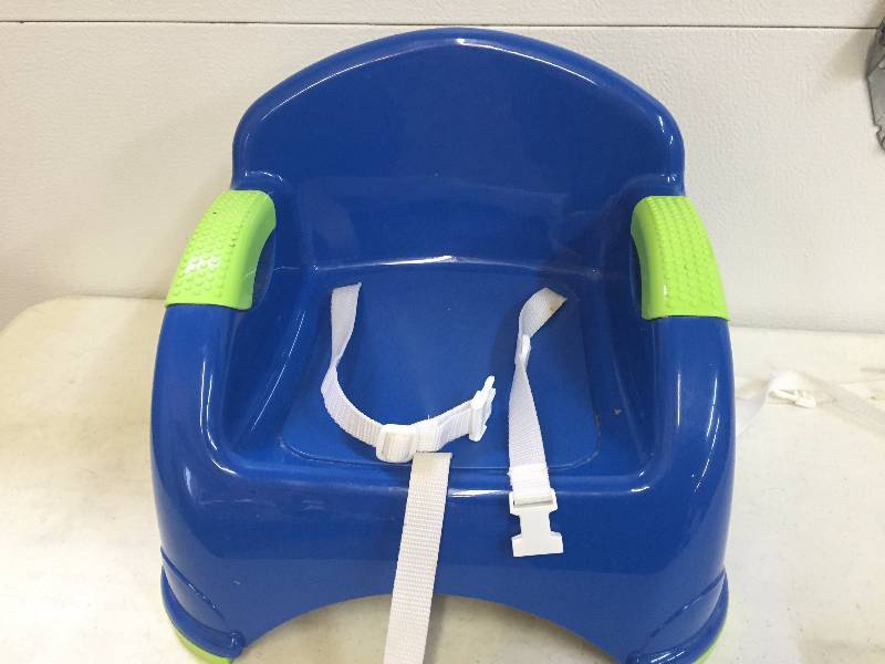 lot 179 image: Childs Booster seat