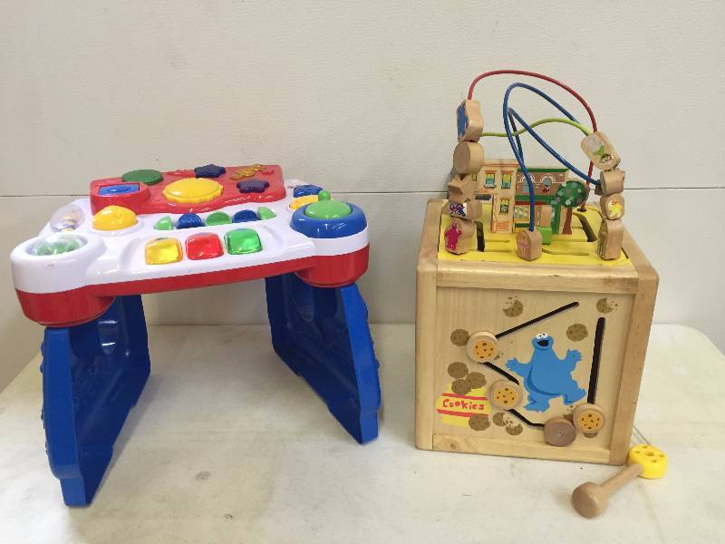 lot 180 image: Toy Piano and Activity Block