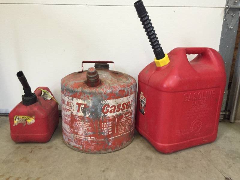 lot 203 image: Lot of Gas Cans