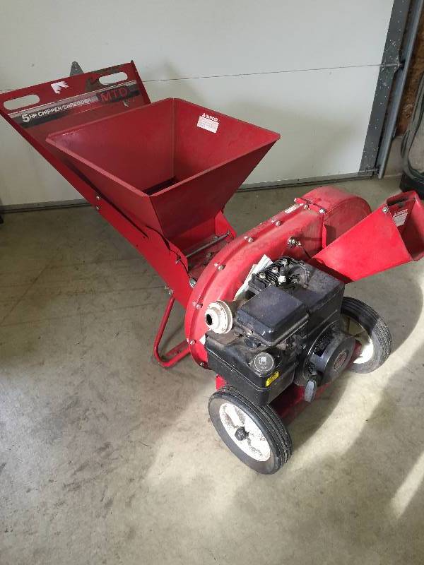 lot 215 image: Gas Wood Chipper