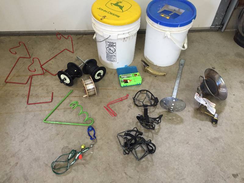 lot 247 image: Lot of Ice Fishing Gear