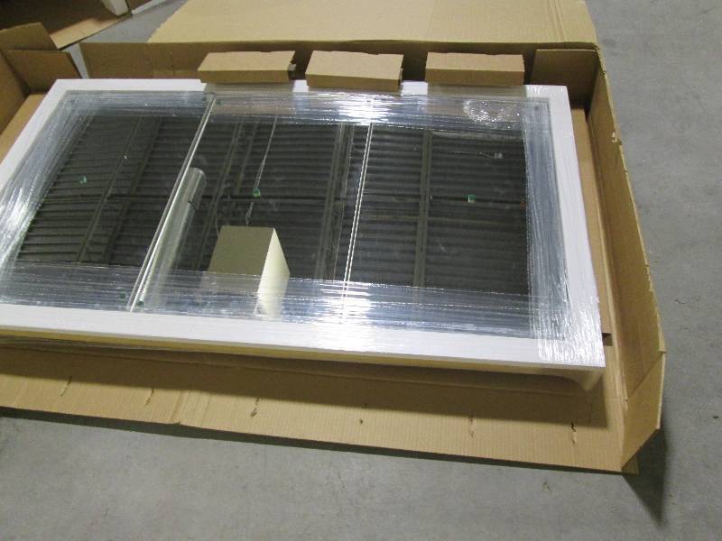 lot 186 image: Bathroom Vanity - Brand New