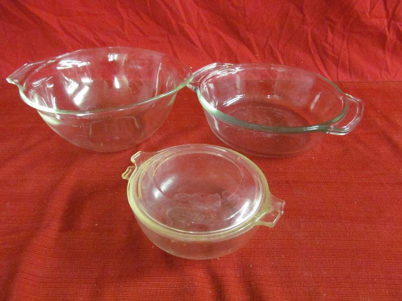 lot 33 image: PyrexAnchor Hocking Dishes