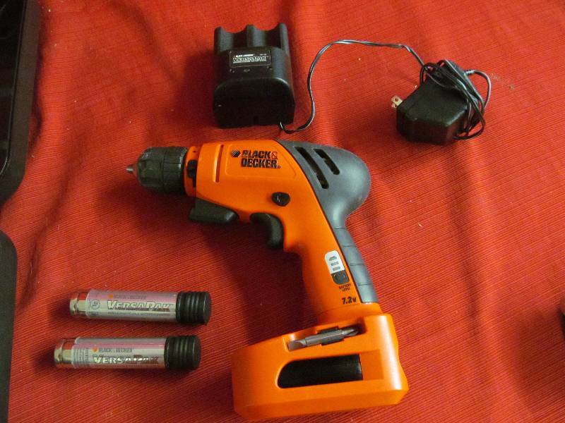 lot 67 image: Black and Decker drill