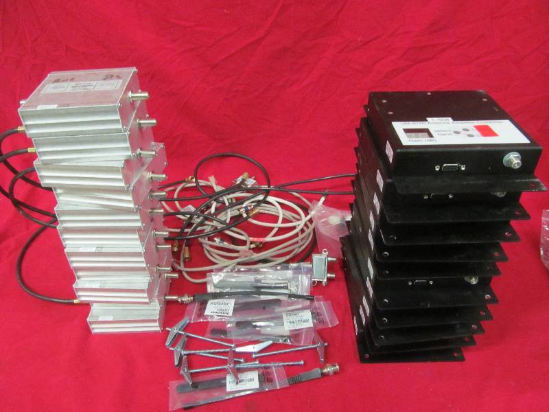 lot 74 image: Antenna amplifiers