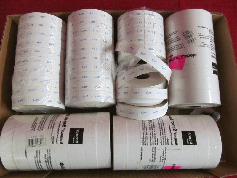 lot 112 image: Monarch Labels