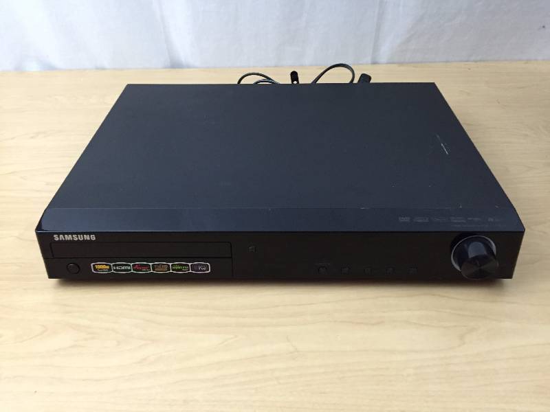 lot 4 image: WOW Samsung 5.1 CH Digital Home Theatre System HT-Z310 (See Pics For All Features) Tested Sounds Amazing & Works Great Manual & Quick Start Guide Included
