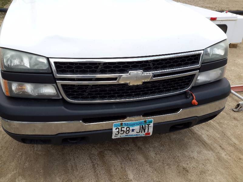 lot 3 image: 2007 Chevrolet Pickup.. 2 Wheel Drive  Silverado C 1500