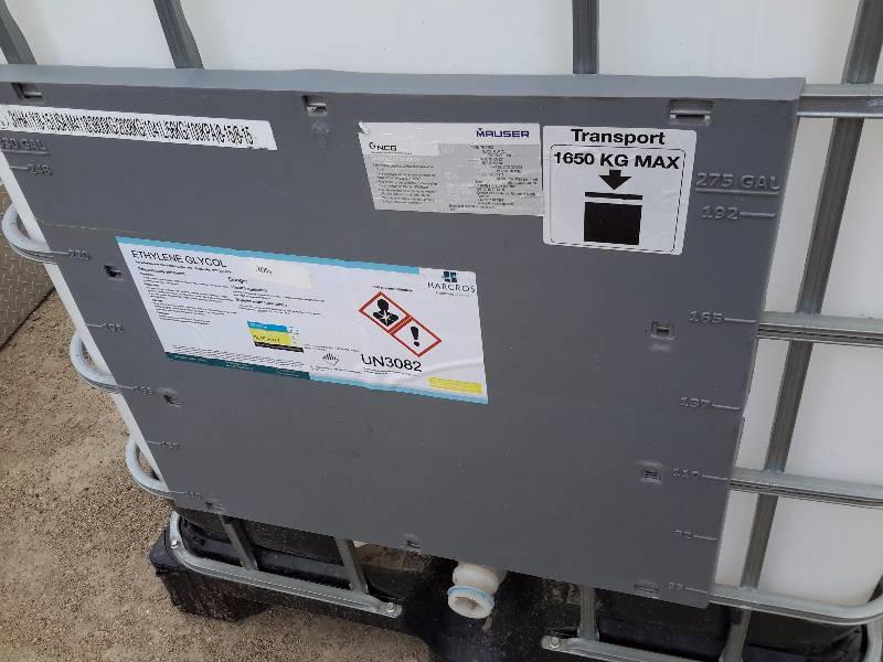 lot 17 image: Plastic Transport, 275 Gallons