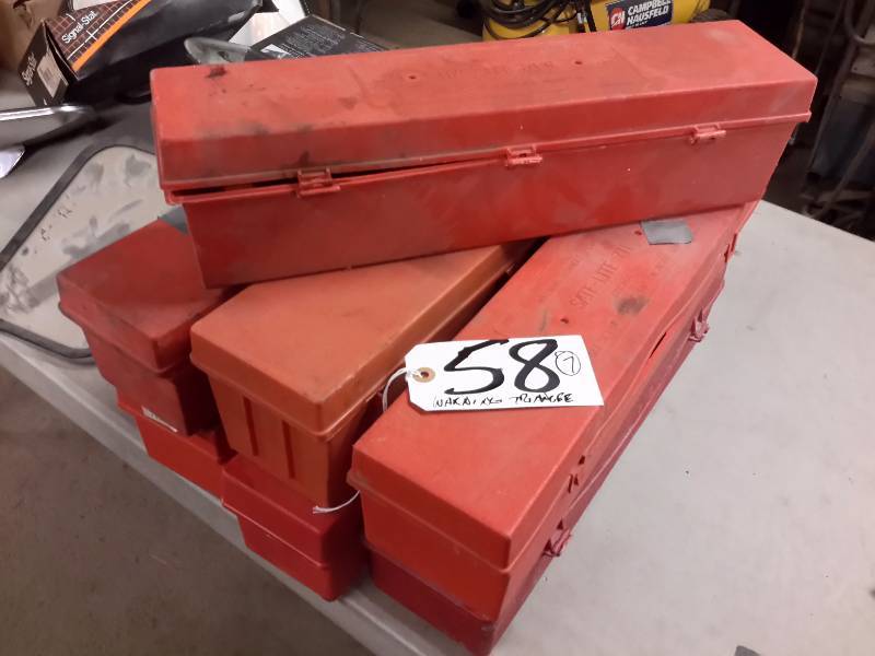 lot 58 image: 7, Reflective Triangle Sets