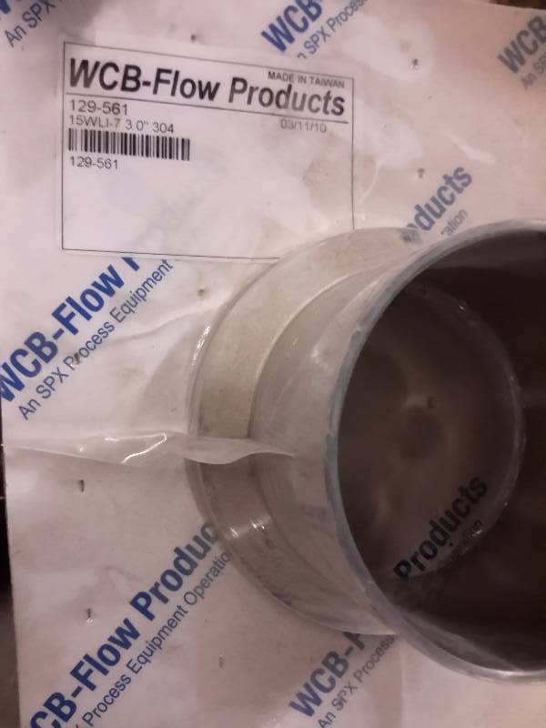 lot 137 image: 3, pieces of stainless pipe.. Approx 36in each  Stainless Fittings as shown.