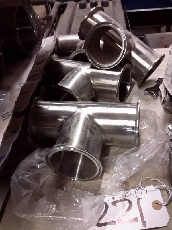 lot 221 image: 4, 3in stainless steel ts with flared ends