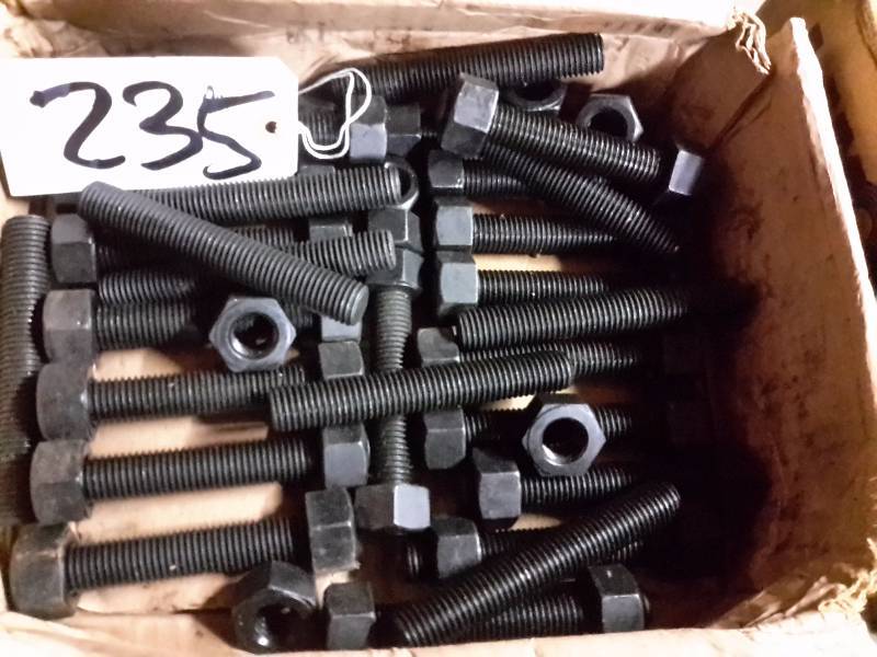 lot 235 image: Lot of double end threaded bolts.. See tag for description