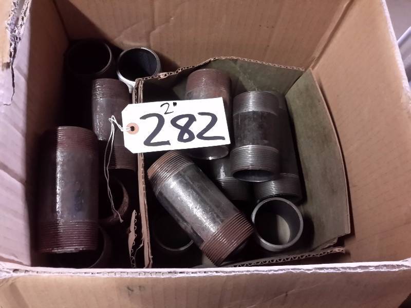 lot 282 image: Box of 2in  and 1 14 in misc. lengths NIPPLES