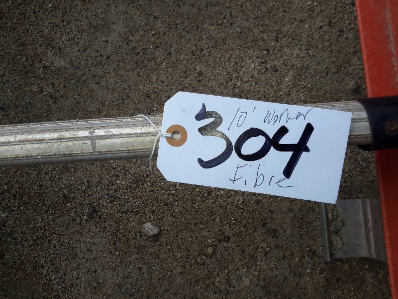 lot 304 image: 10 Ft Werner Fiber Glass ladder Extension