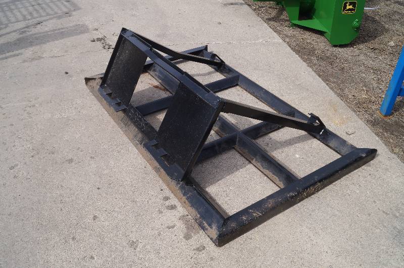 Skid Steer Universal Landplane Attachment