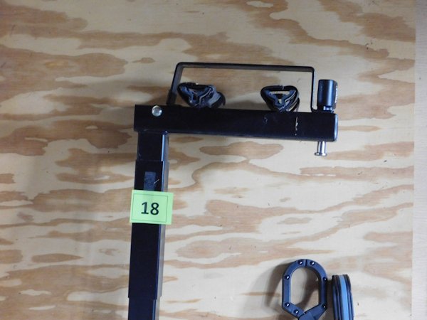 lot 18 image: Thule bike rack for automobile