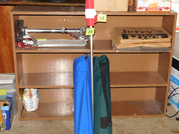 lot 53 image: solid wood book shelf