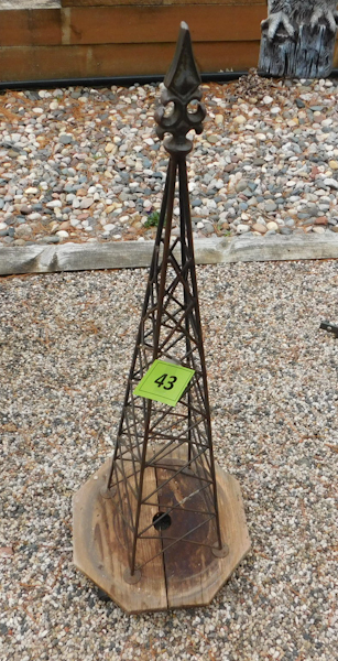 lot 43 image: garden decor Tower with Fleur De Lis on top