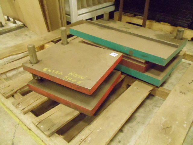 lot 4 image: Die shoes for presses