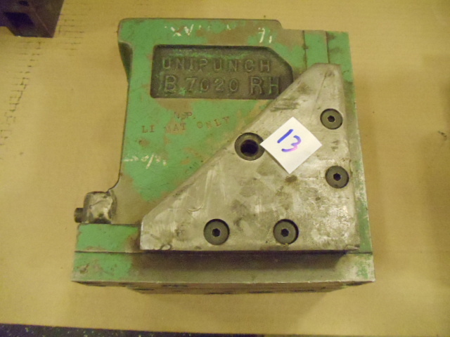 lot 13 image: Uni punch uni tool. B7020 RH