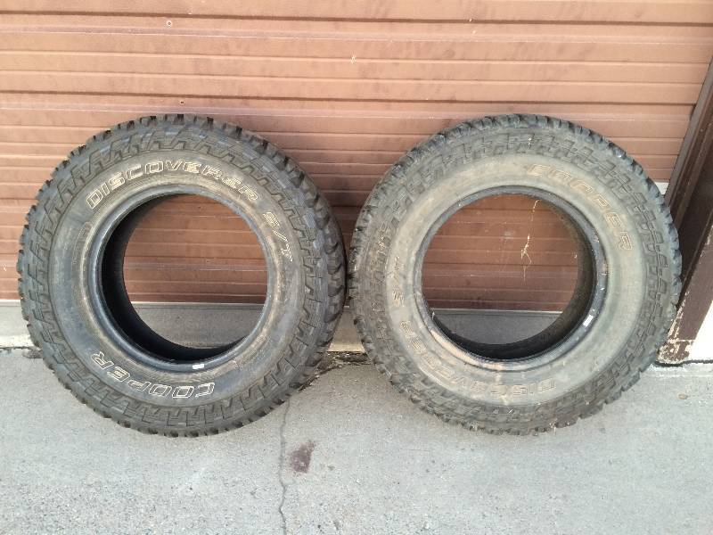 2 Used LT28570R17