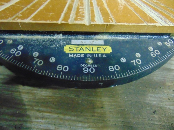 lot 9 image: Miter Saw