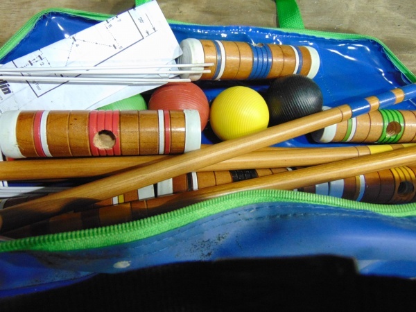 lot 21 image: (2) Yard Games