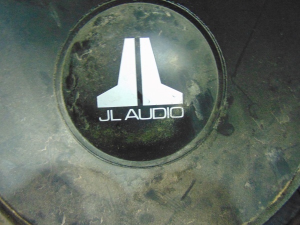 lot 27 image: (2) Sub Woofers, Enclosure and Amp