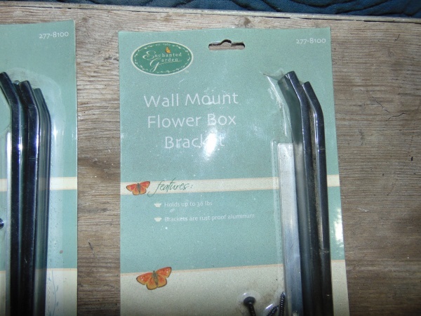 lot 42 image: (4) Wall Hangers