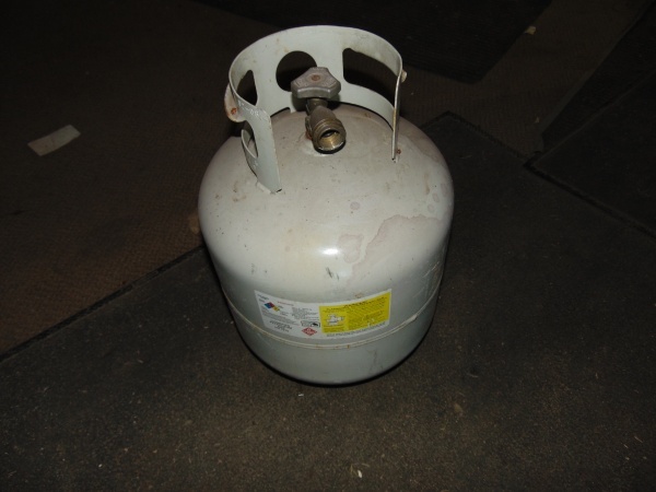 lot 87 image: 20 Lb Cylinder
