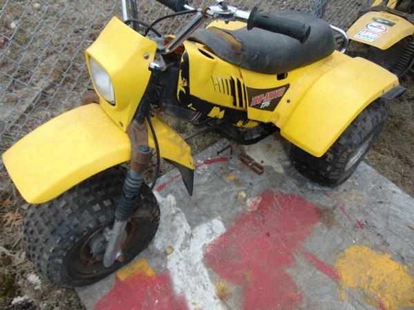 lot 88 image: (2) Yamaha 3 Wheelers For Parts Or Repair