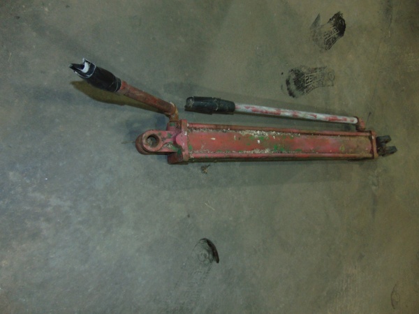 lot 90 image: Hydraulic Cylinder