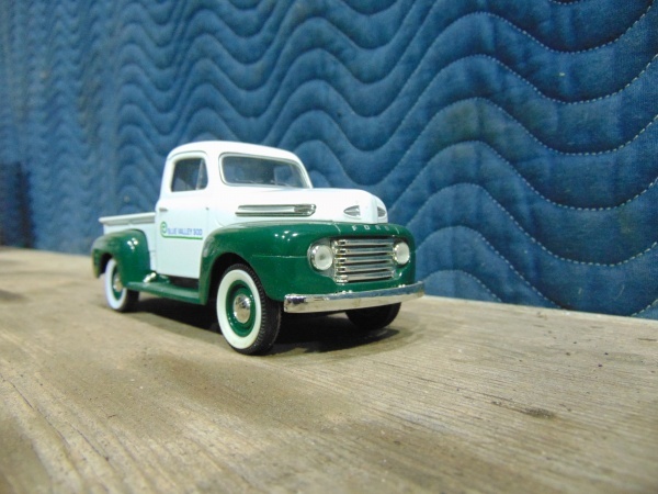 lot 100 image: Model Car