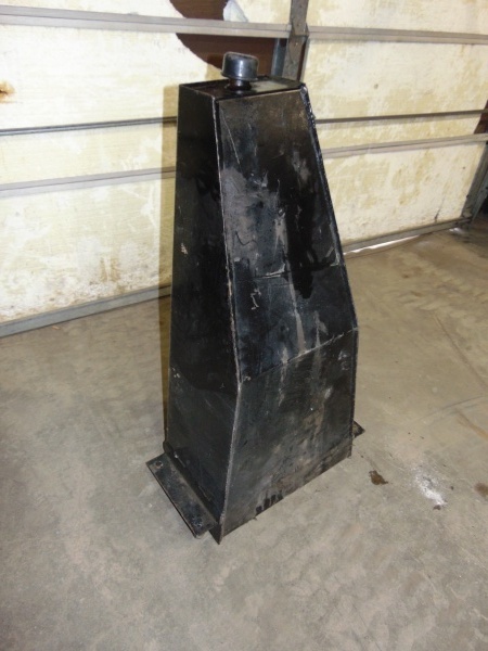 lot 108 image: Hydraulic Holding Tank